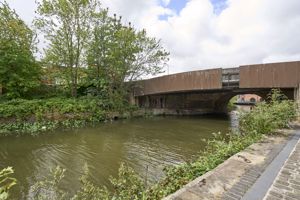 Photo 40- click for photo gallery